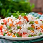 Як приготувати ідеальний рис з овочами: секрети розсипчастої та соковитої страви