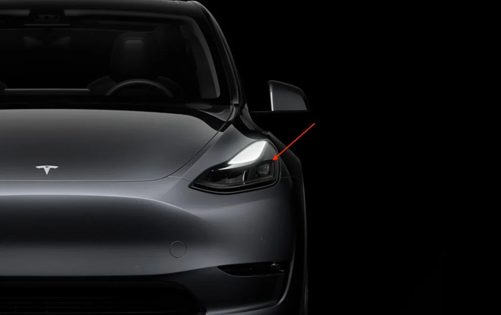 Tesla масово відкликає Model 3 та Model Y у США через проблеми з яскравістю фар