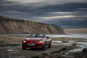 Mazda MX-5 з мотором від Ford Mustang: 460 к.с. та повне збереження заводського комфорту